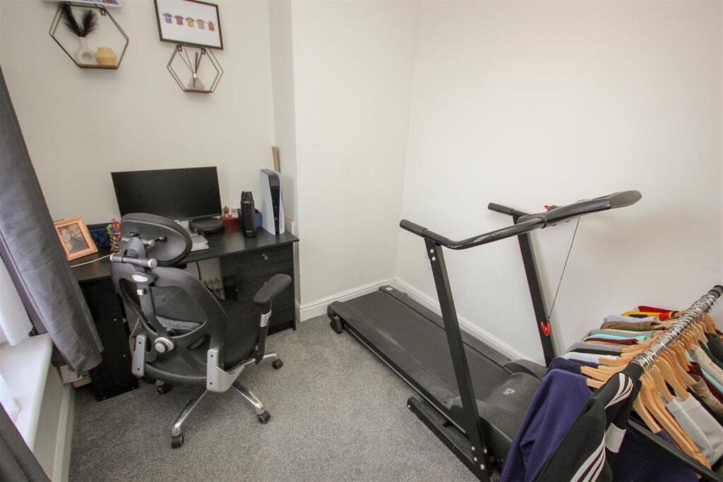 Bedroom 3.jpg