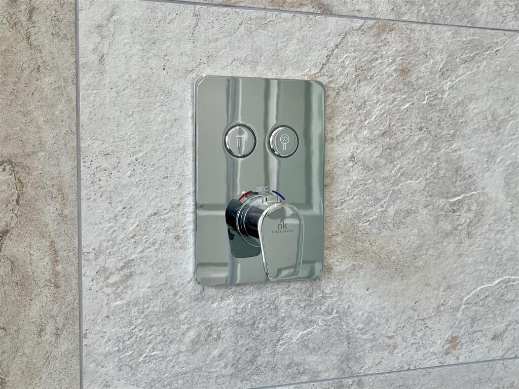 image00024.jpeg