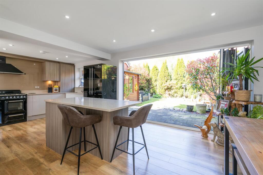 30 Chivington Close_5.jpg
