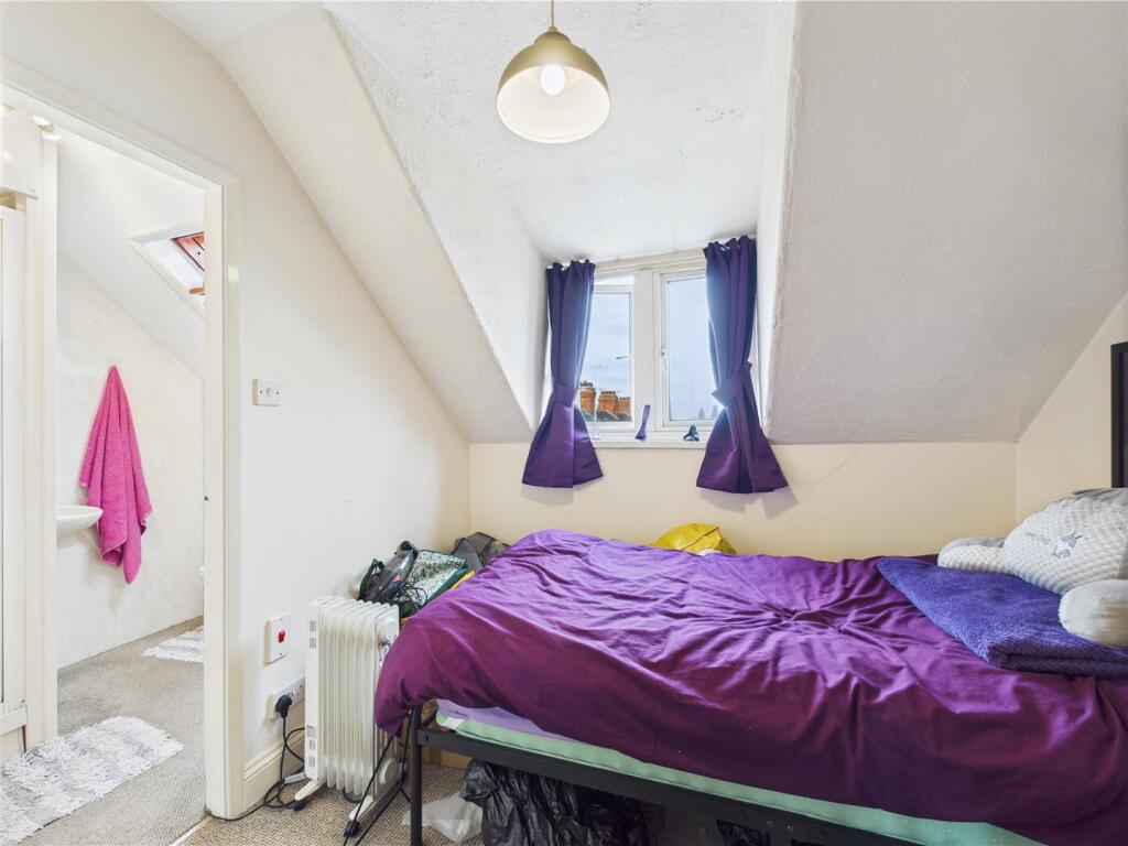 Flat3 - Bedroom