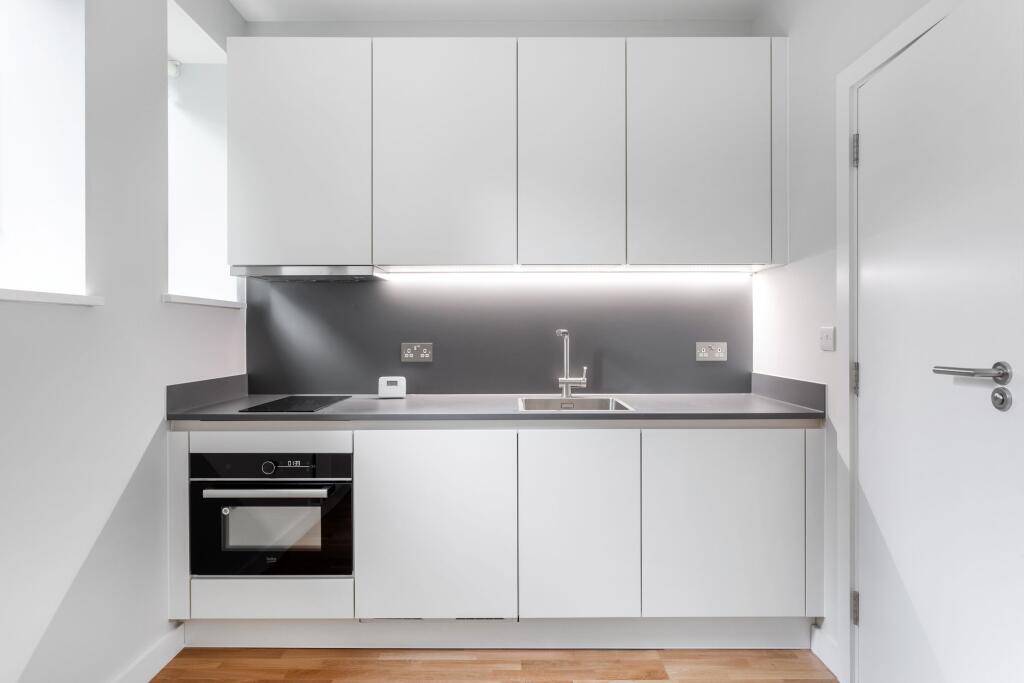 Flat 15 27 Cedar Road