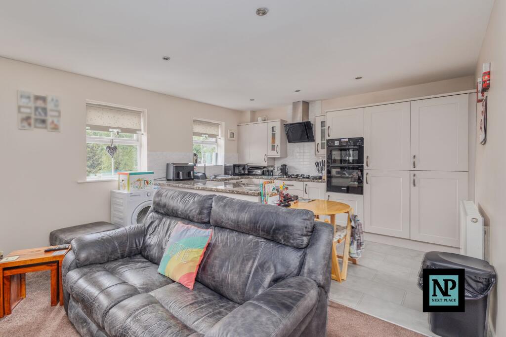 Open Plan Kitchen /  Living Room Diner