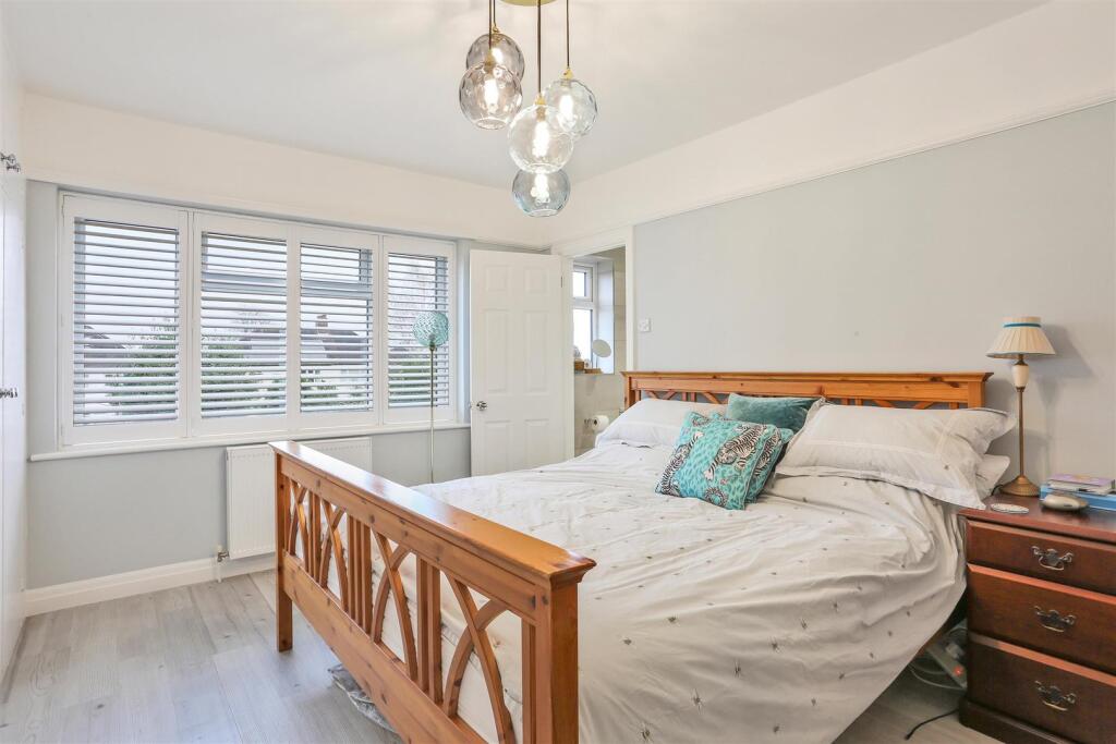 1414479588 -  49.jpg