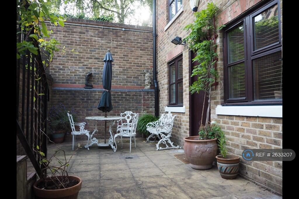 Private Outdoor Area