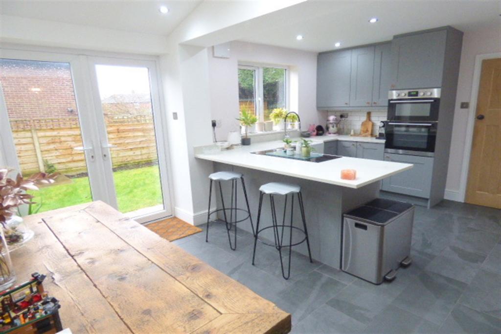 Kitchen b