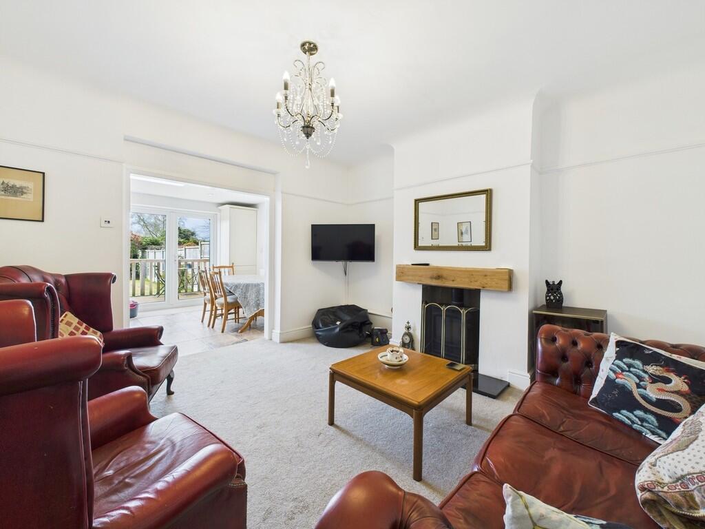 CAM02854G0-PR0360...