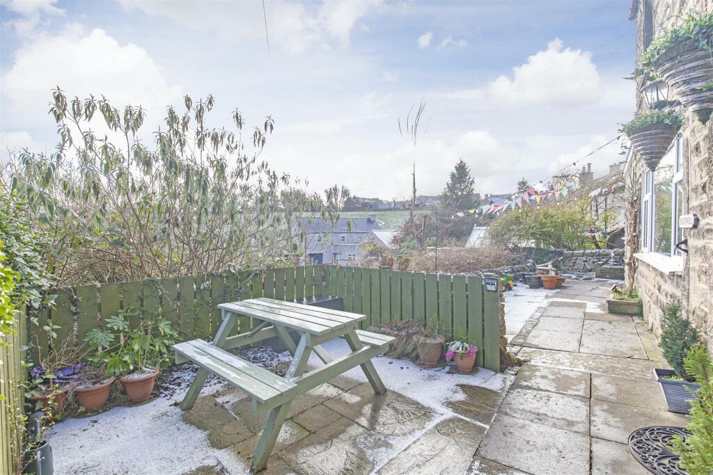 Front External-1.jpg