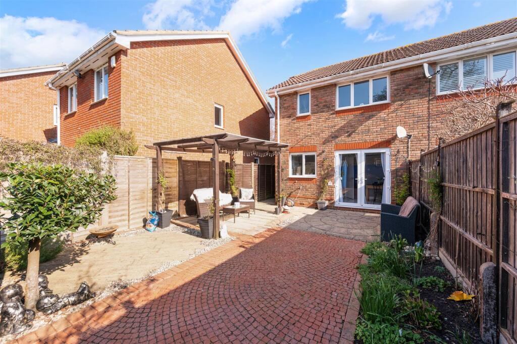 GALEN CLOSE  (15).jpg