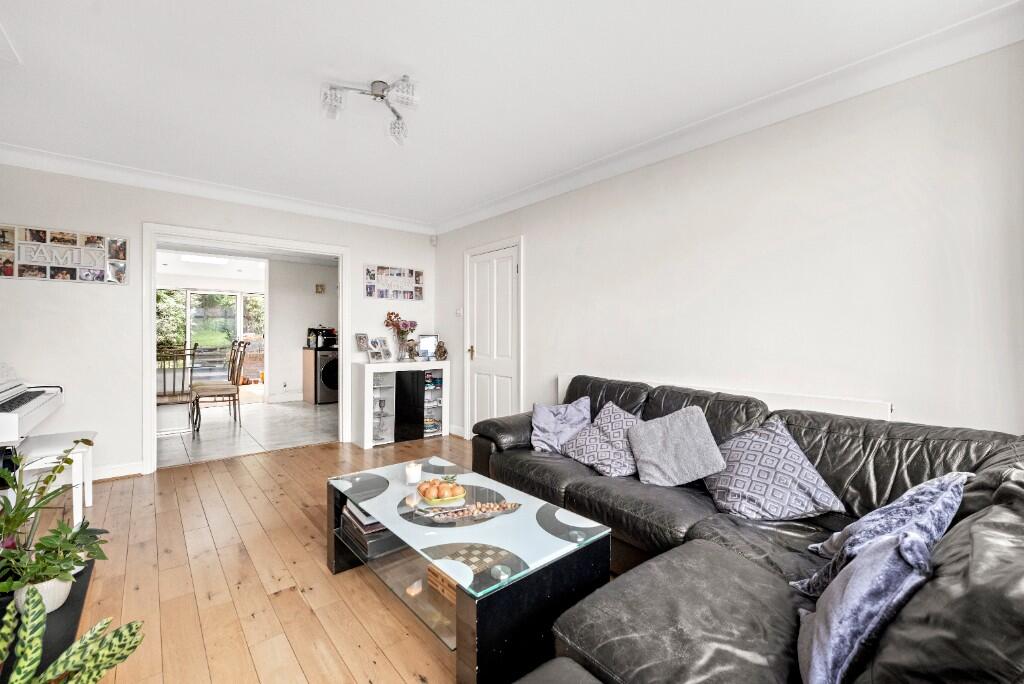 The Reddings, London, NW7