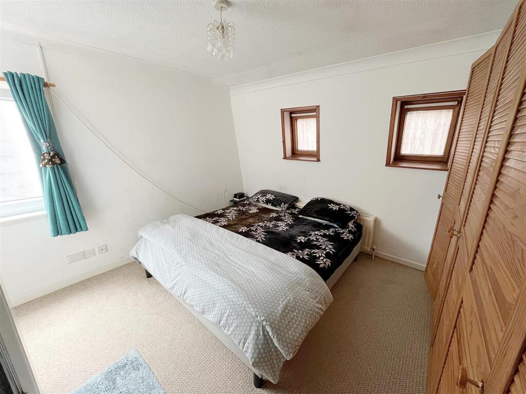 Bedroom One.jpg