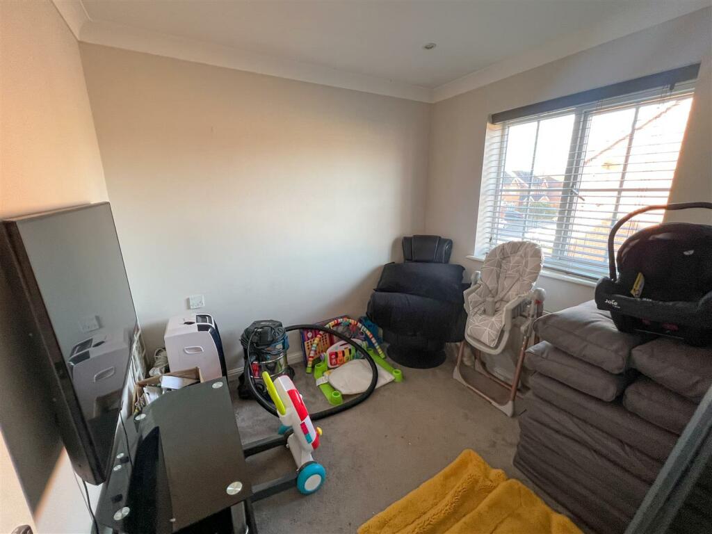 Bedroom 4.JPG