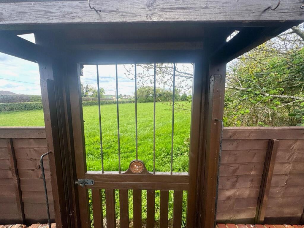 WhatsApp Image 2025-04-22 at 18.11.58_ecdd1a93.jpg