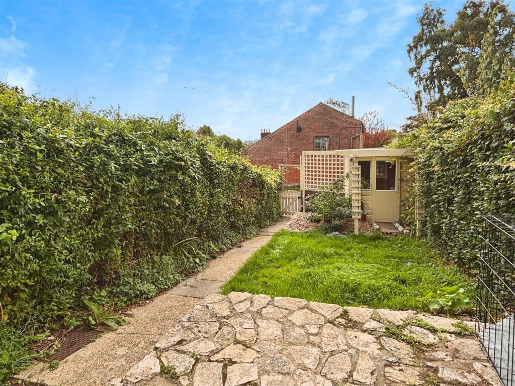Garden (2).jpg