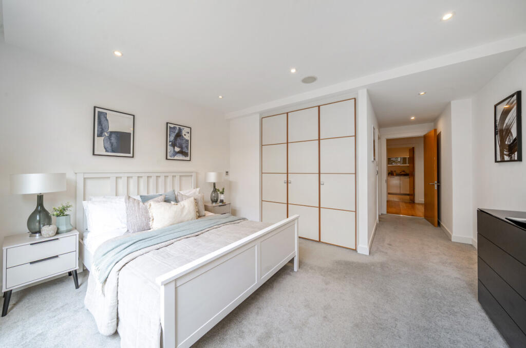 1318271-19-6863d9...