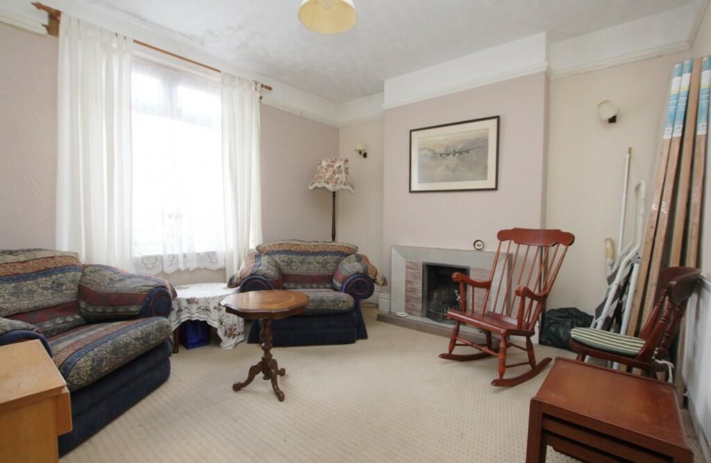 3-bed detached ho...