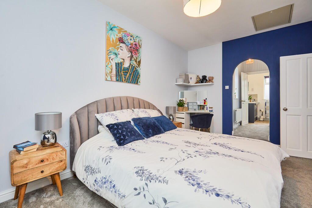 Edward Knight 202...