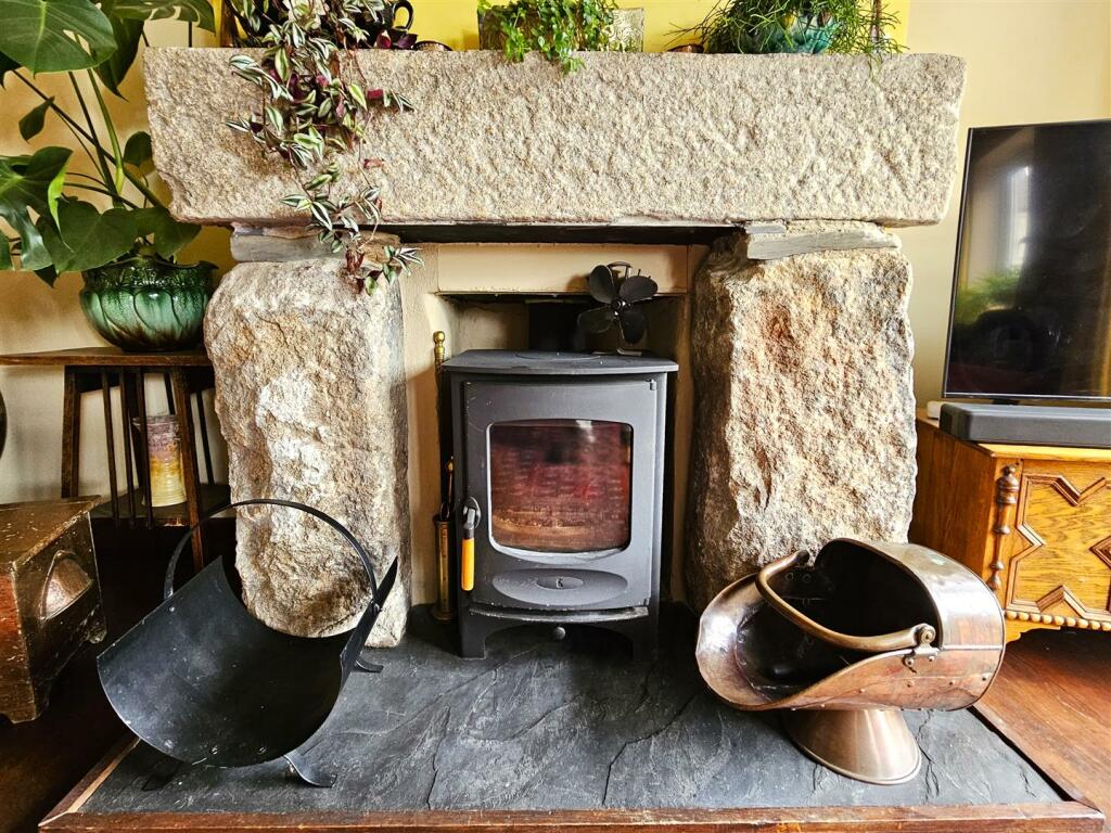 Fireplace.jpg