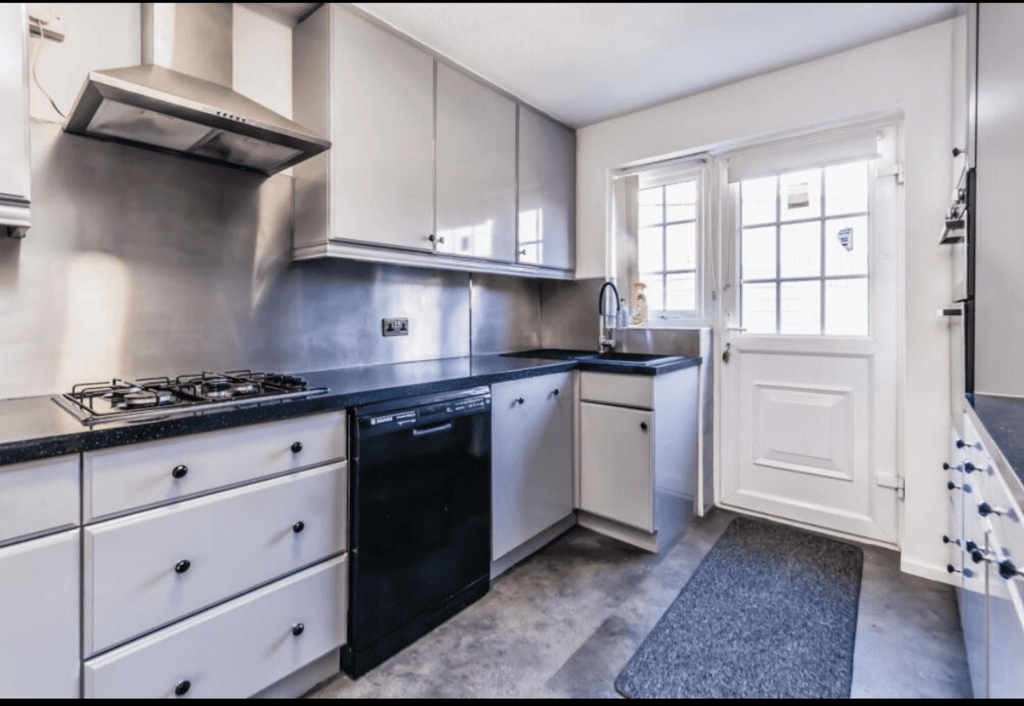 KITCHEN ONE