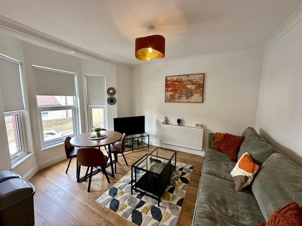 PHOTO-2025-10-02-16-09-02 4.jpg