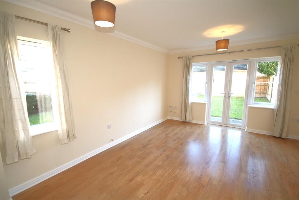 Living Room b.JPG