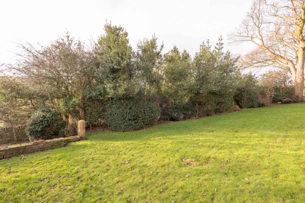 07 - 1 Westfield Mews BD13 3AP