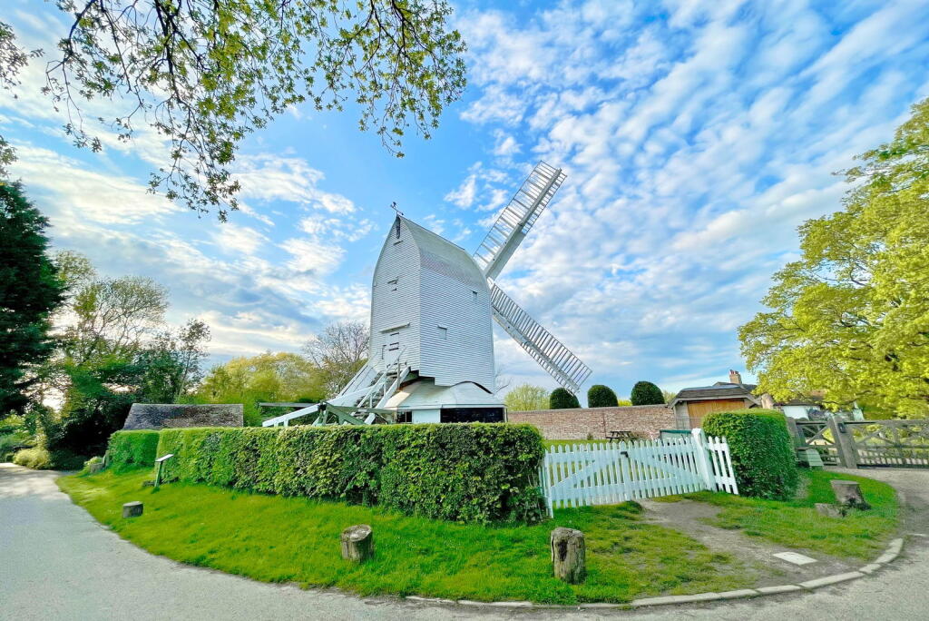 Ockley Lane, Hassocks, West Sussex, BN6 8NU