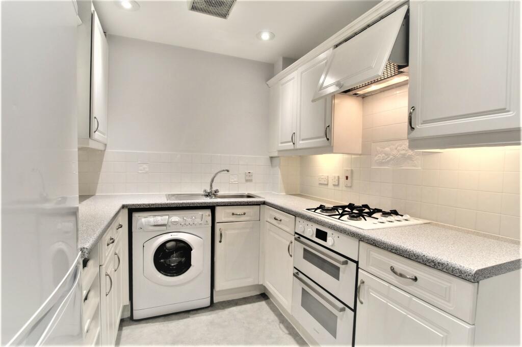 Kitchen - 2.jpg