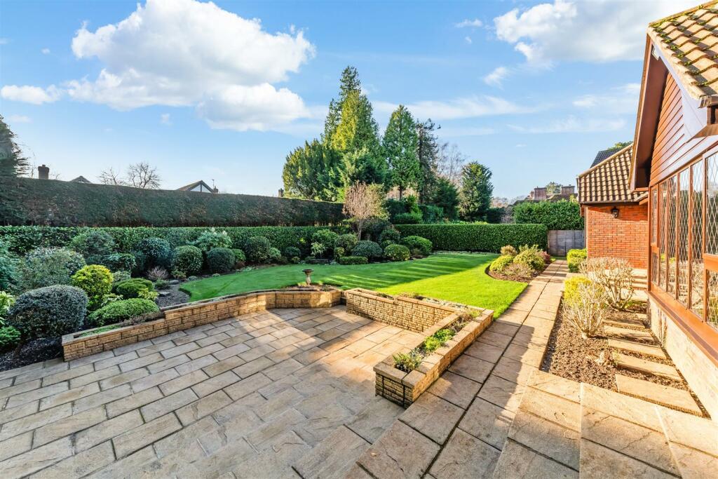 ACORN GROVE, 9 EXTERNALS- (3).jpg