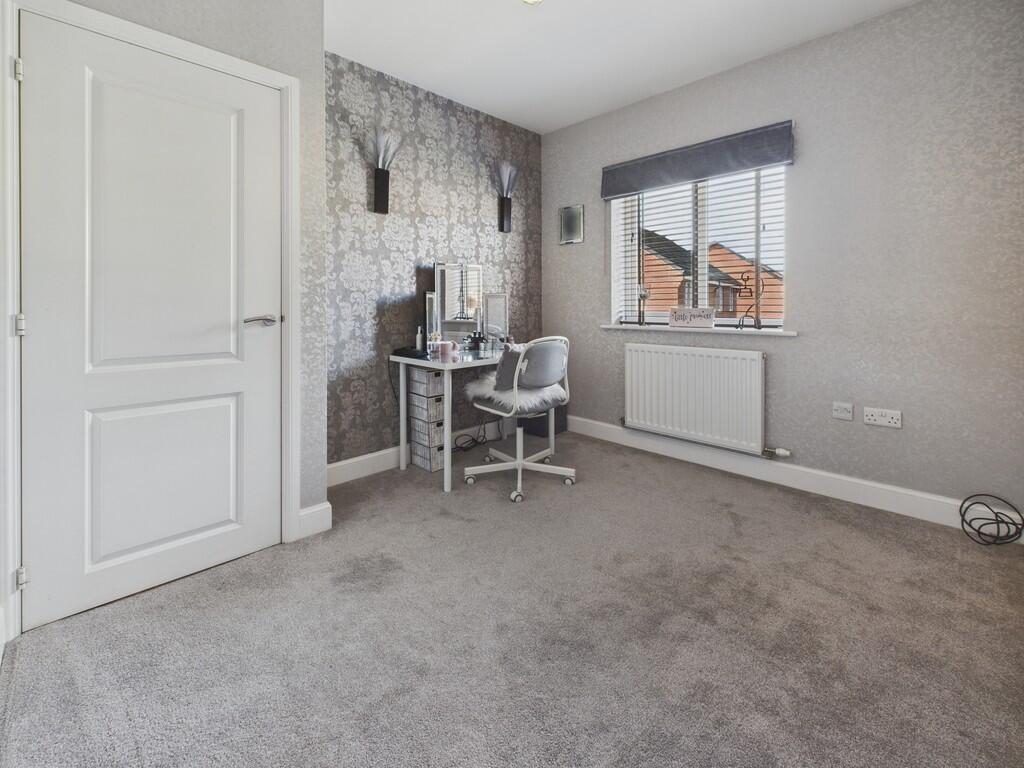 CAM04273G0-PR0192...