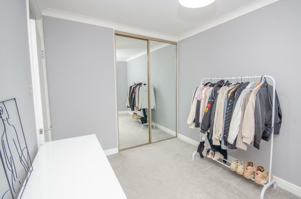 Bedroom three pic 2.jpg