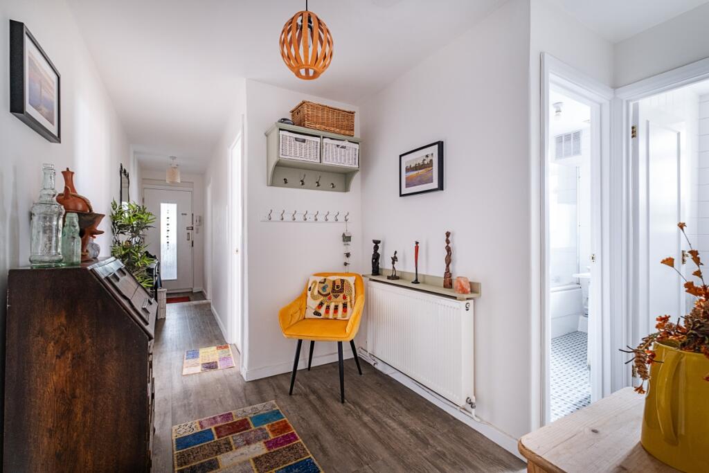 10-embassy-court-011