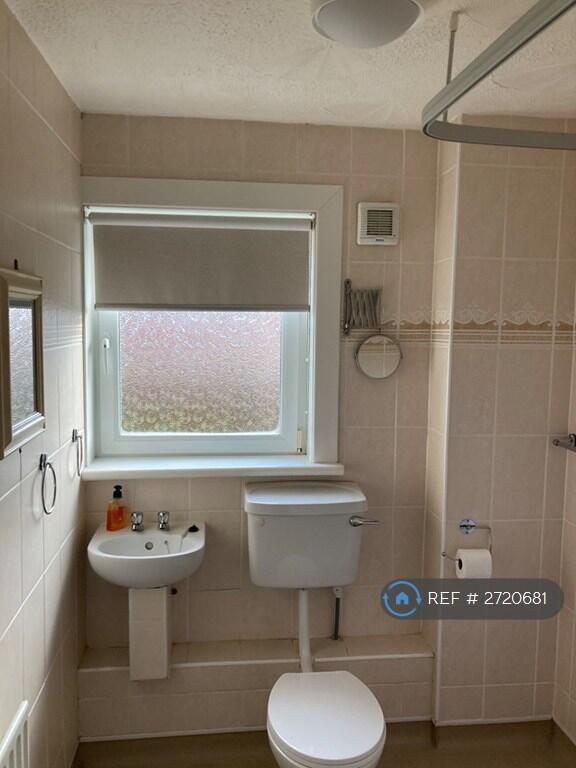 Shower Room-1