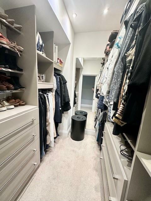 DRESSING ROOM