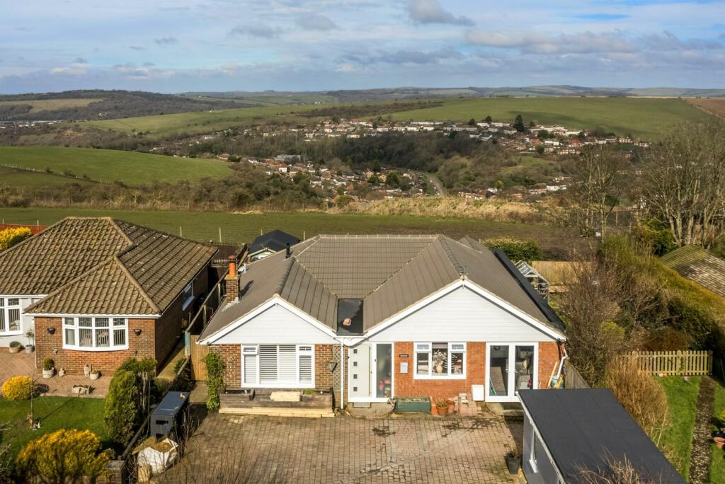 6 Hyldean Close -23.jpg