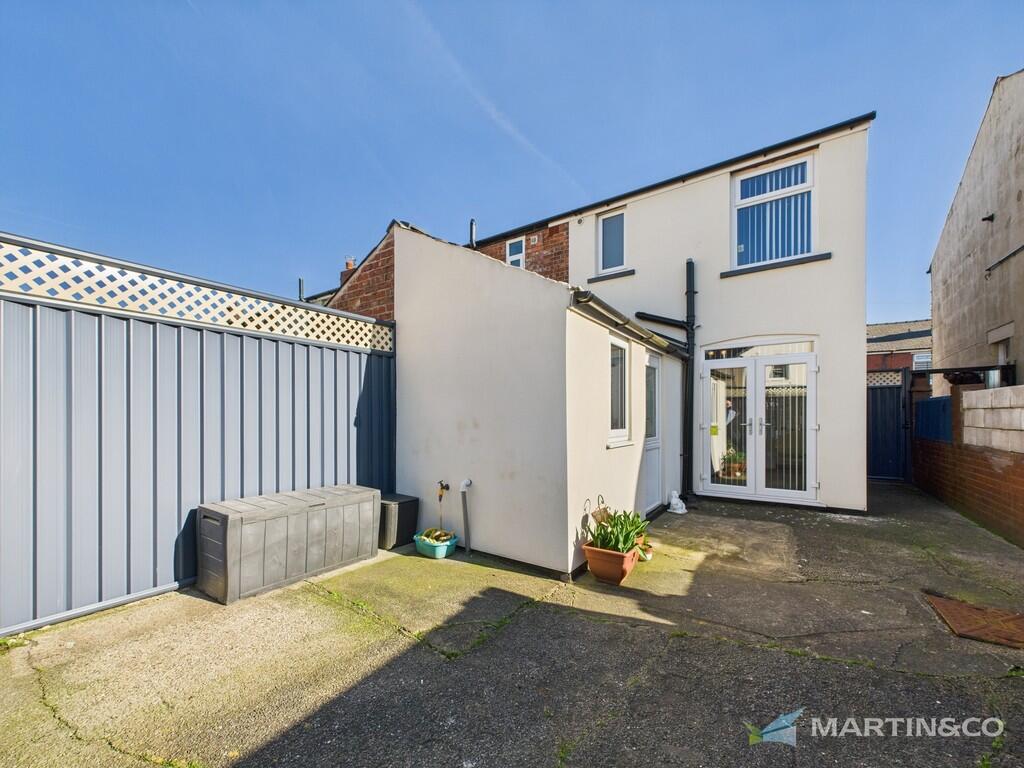 CAM02318G0-PR0418...