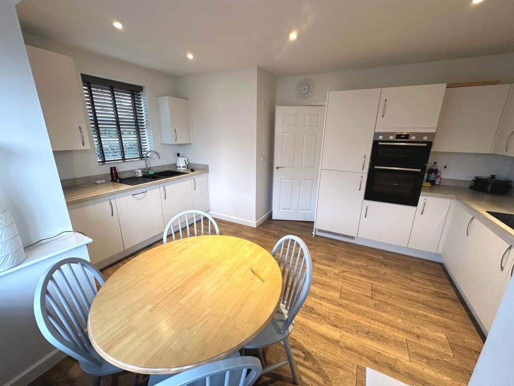 Kitchen 3