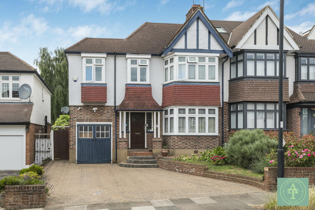 4 Bedroom Semi Detached for Sale