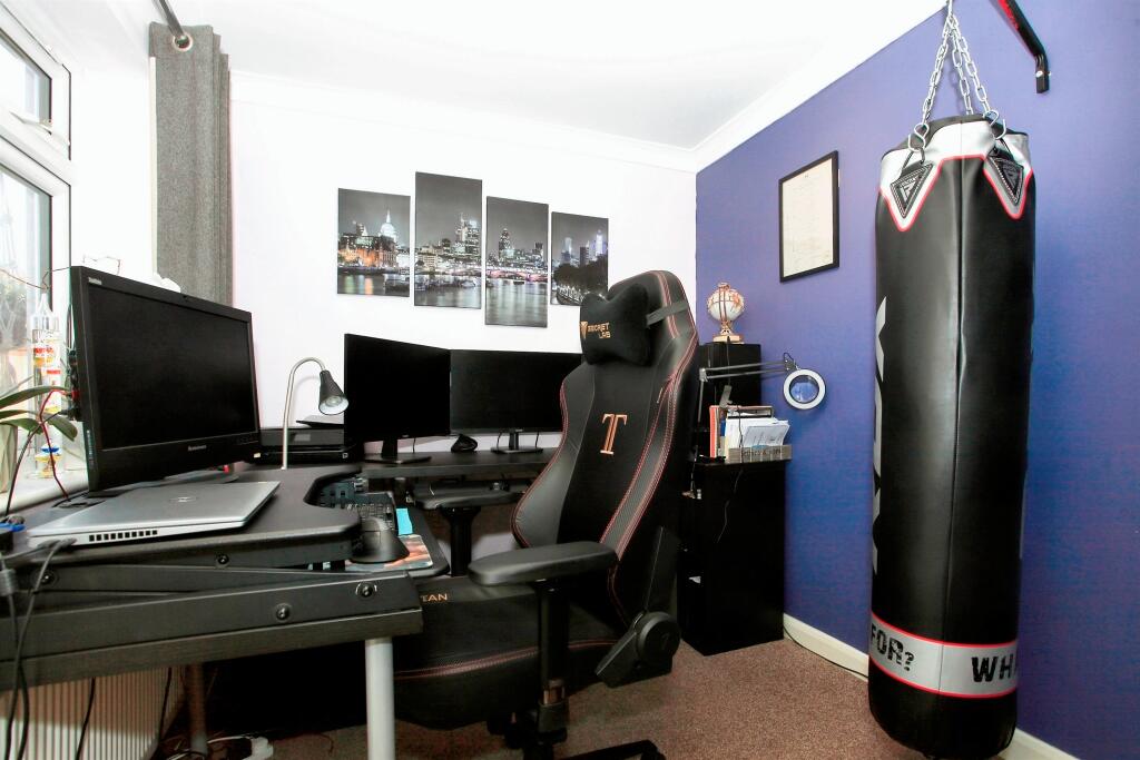 Office/Additional Bedroom