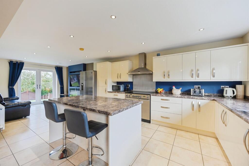 Kitchen Living Dining: