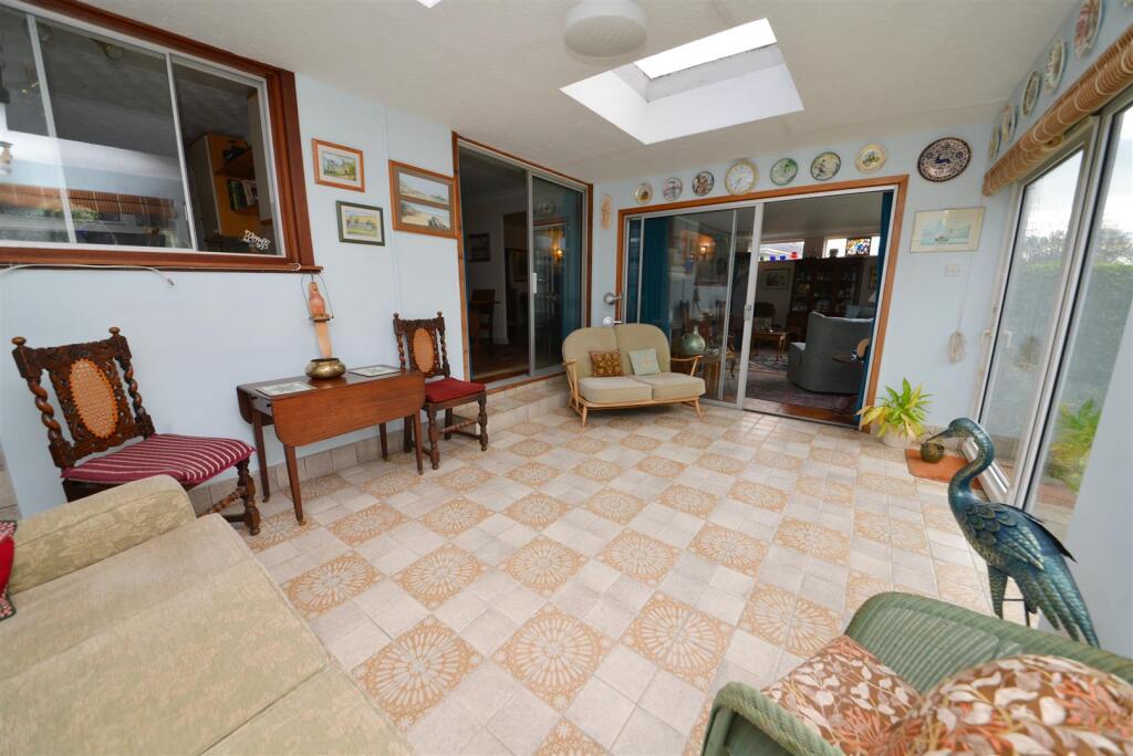 Conservatory / Sun Room