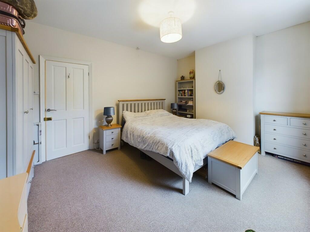 CAM02854G0-PR0279...