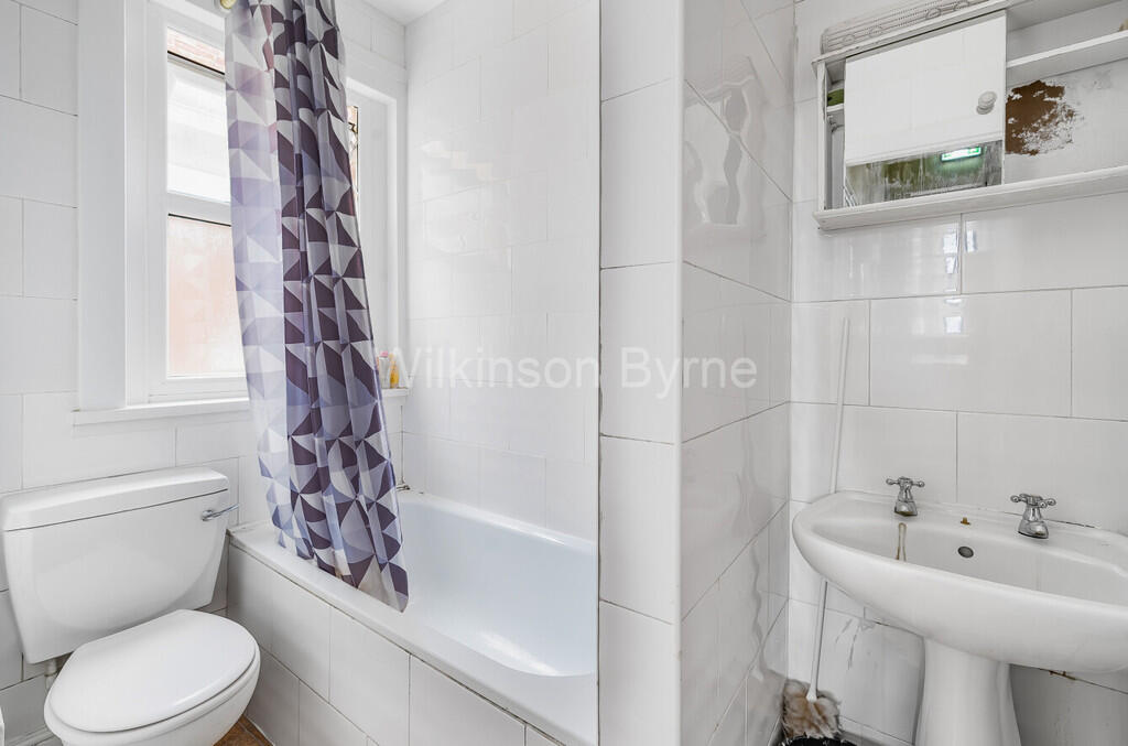 21b67ddb-1195-46a...