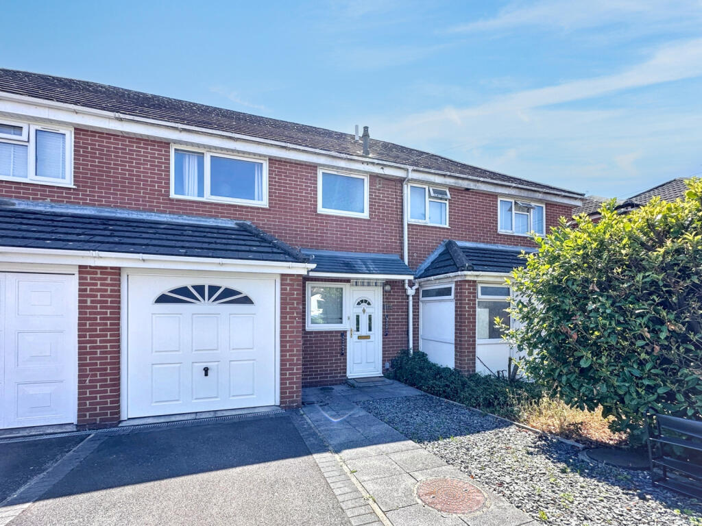 2 Bedroom Terraced for Rent