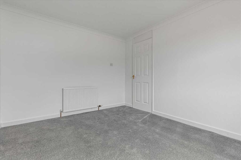 Bedroom One (2)