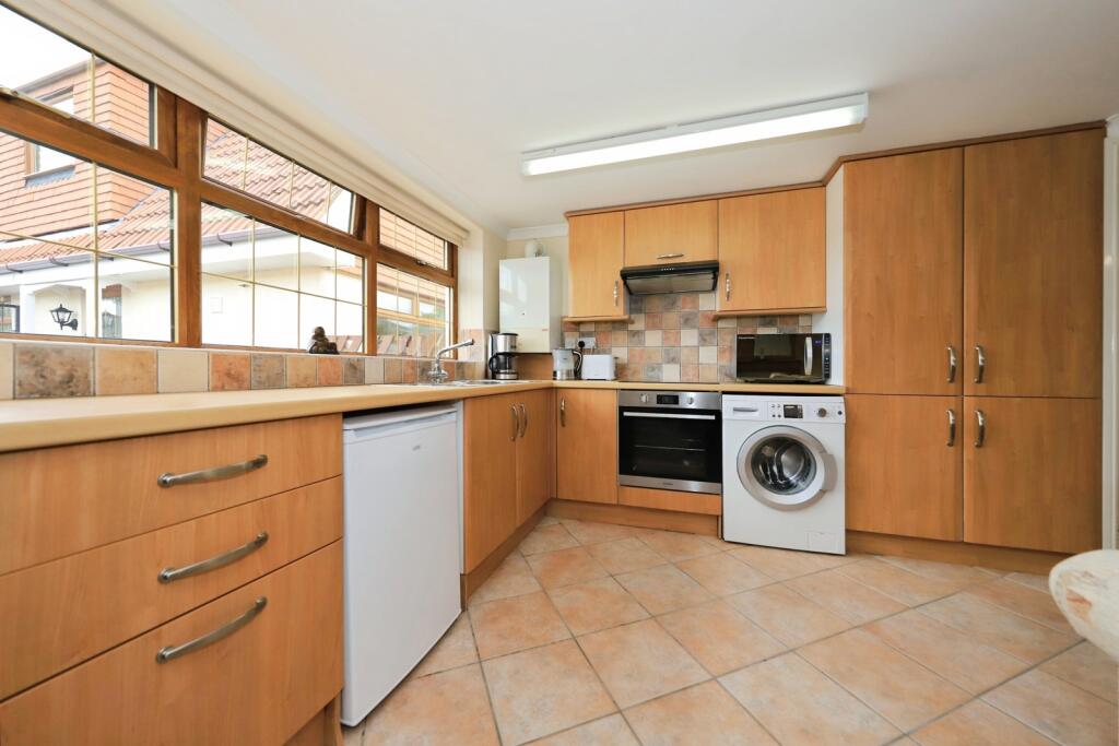 Annexe Kitchen