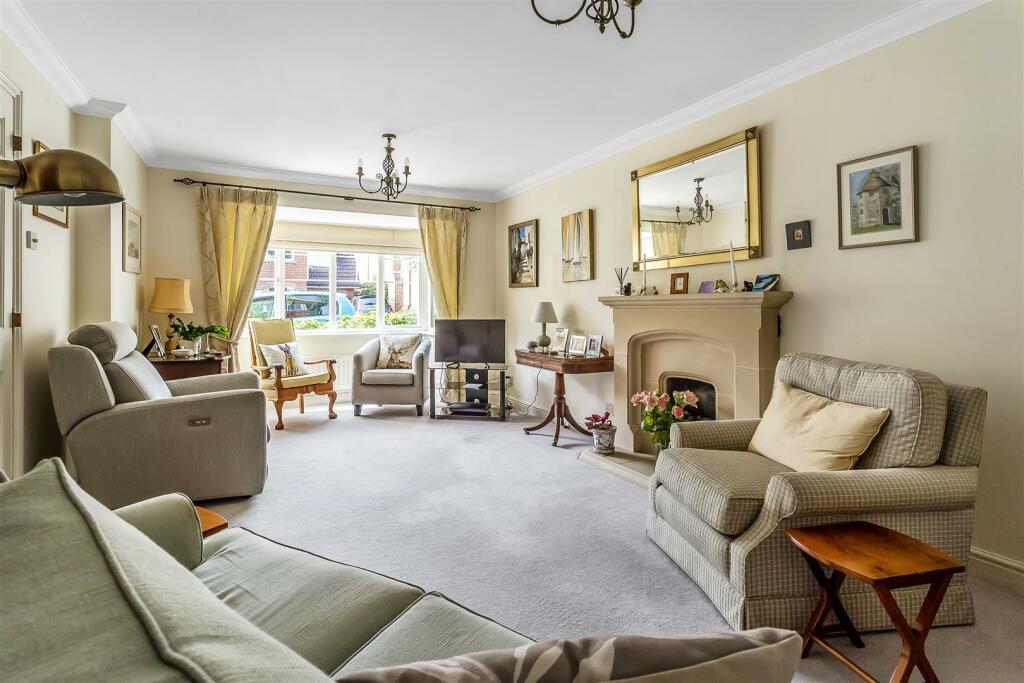 2-Langwood-Close-22.jpg