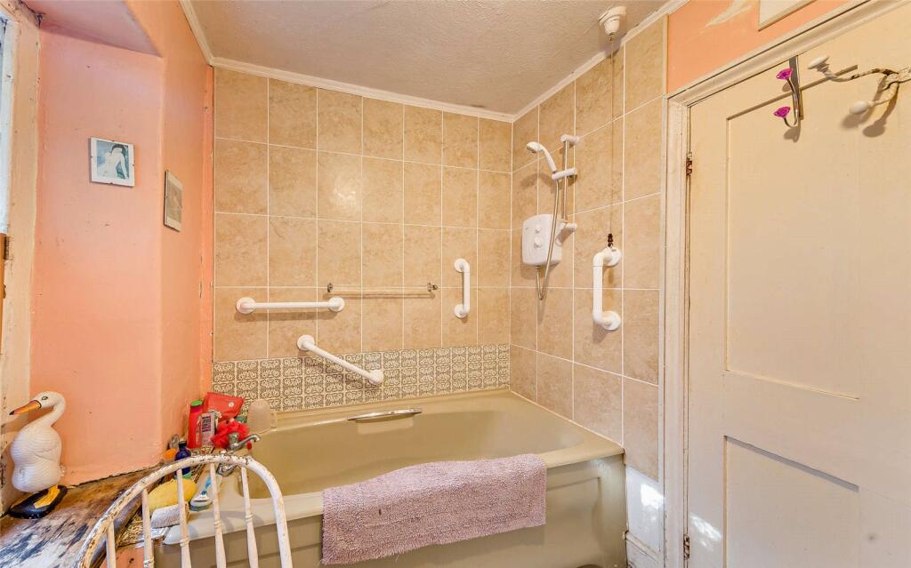 Bath Shower Room