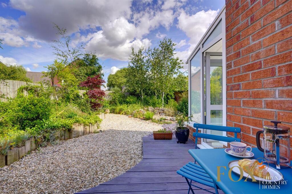 21 Wessex Grove (14).jpg