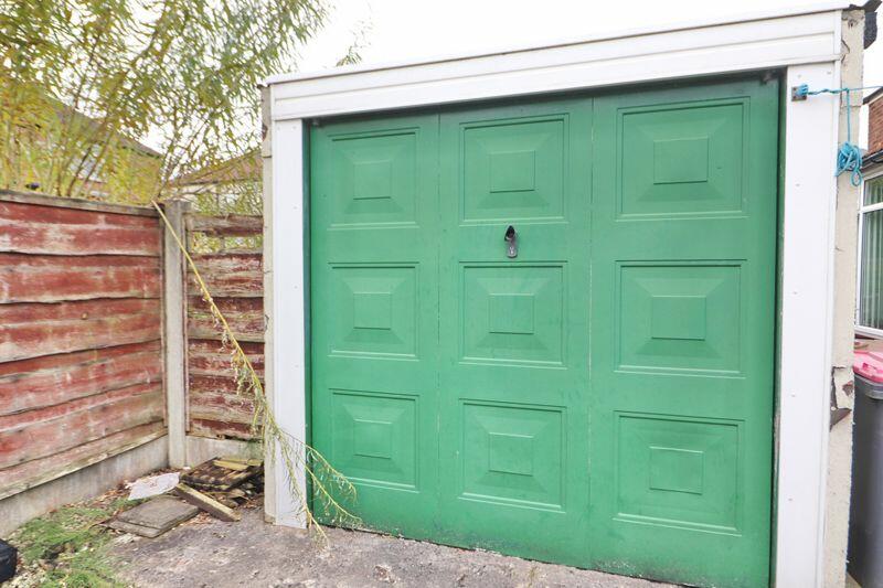 Detached Garage