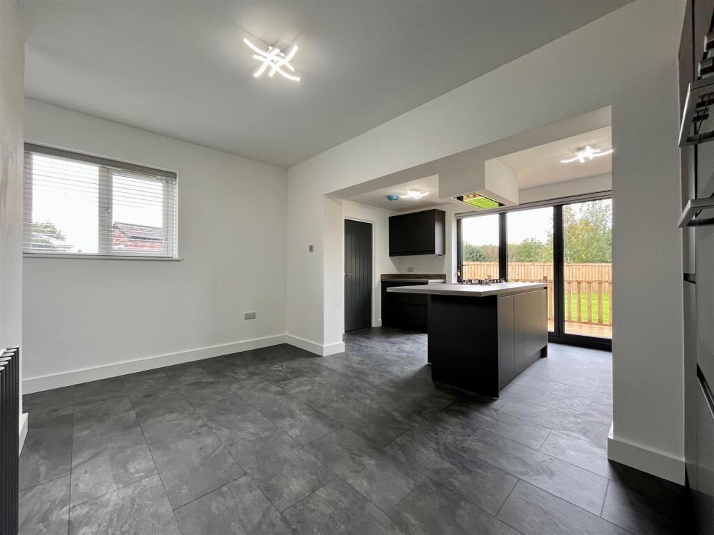 Breakfast Kitchen Aspect 2